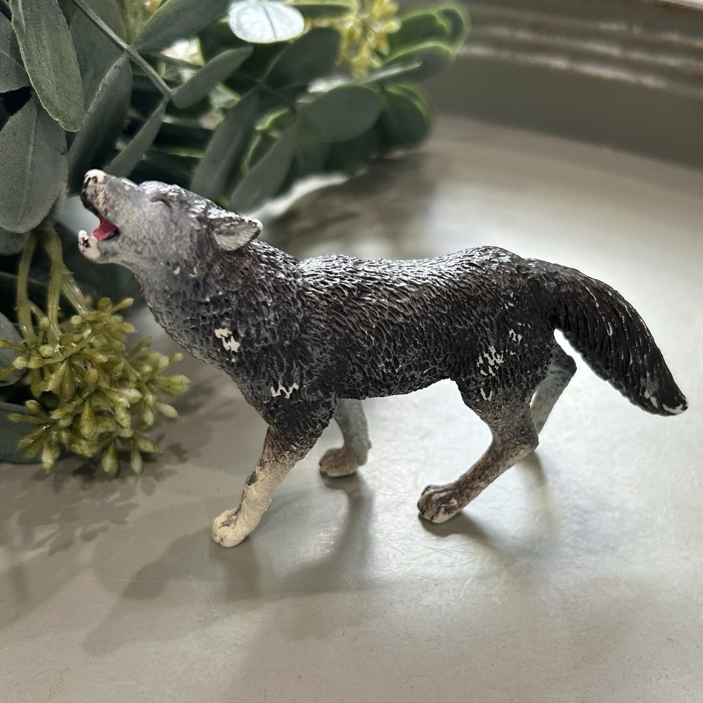 Gray Wolf North American Wildlife Figure 2007 Safari Ltd NEW Educational Kids